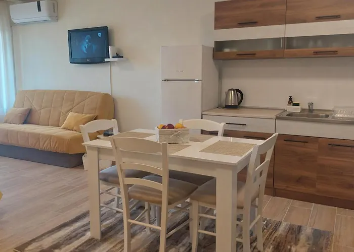 Krimski - Free Private Parking Apartment
