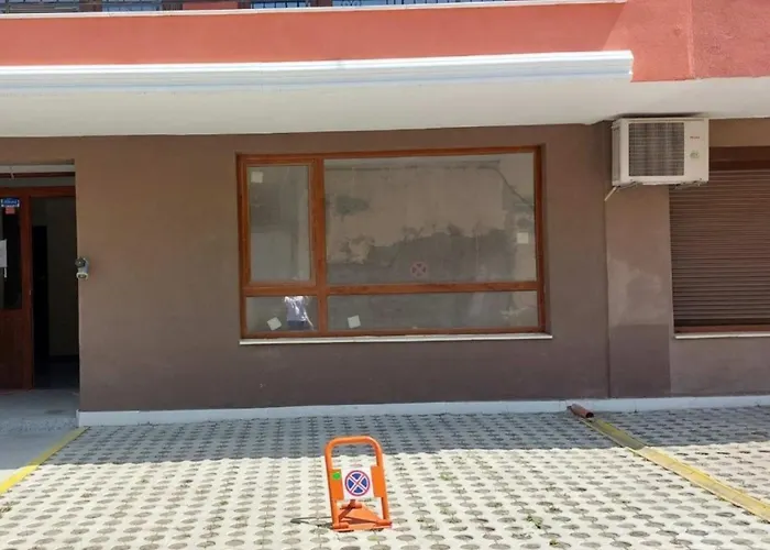 Krimski - Free Private Parking * Warna