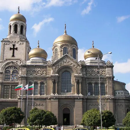 アパート Krimski - Free Private Parking ヴァルナ