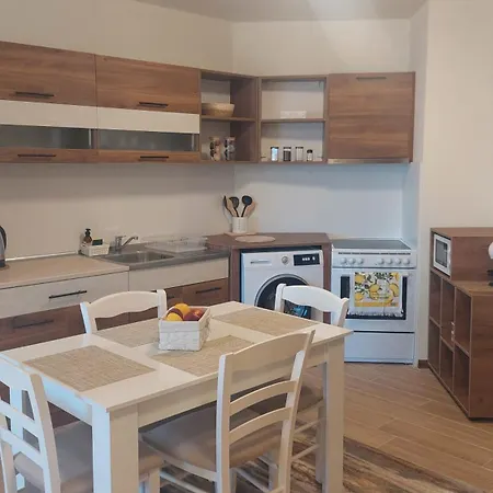 Krimski - Free Private Parking Apartment