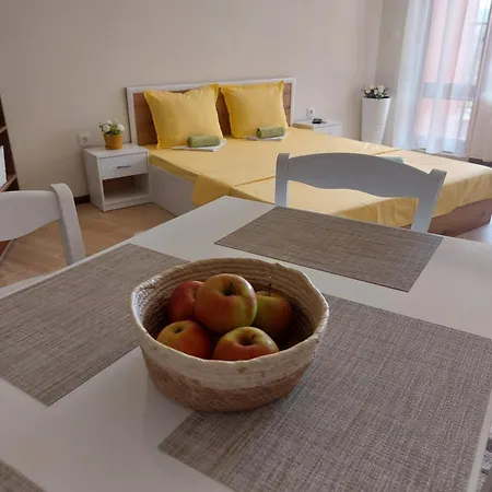 Krimski - Free Private Parking Apartment *